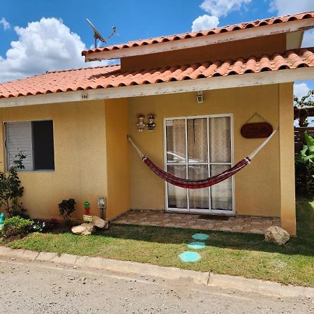 Chale Cantinho Do Sol Catarina Home Club Mairinque Exterior foto